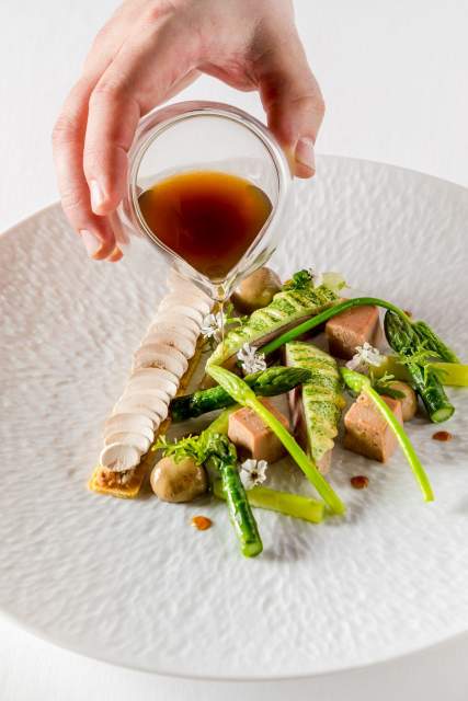 Restaurant gastronomique · Restaurant Puligny Montrachet, Bourgogne